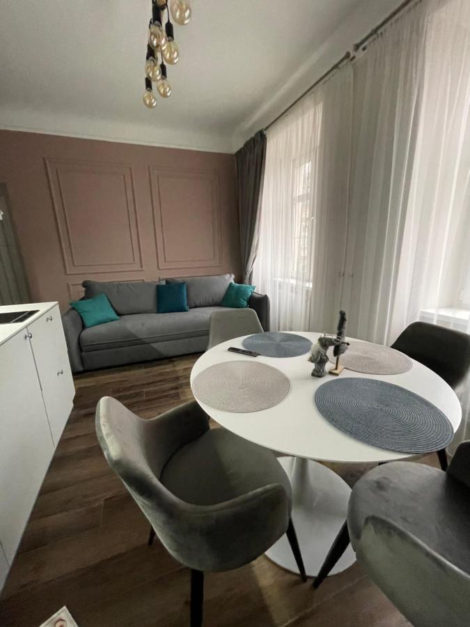 Von Cruss Apartments In Львов Экстерьер фото