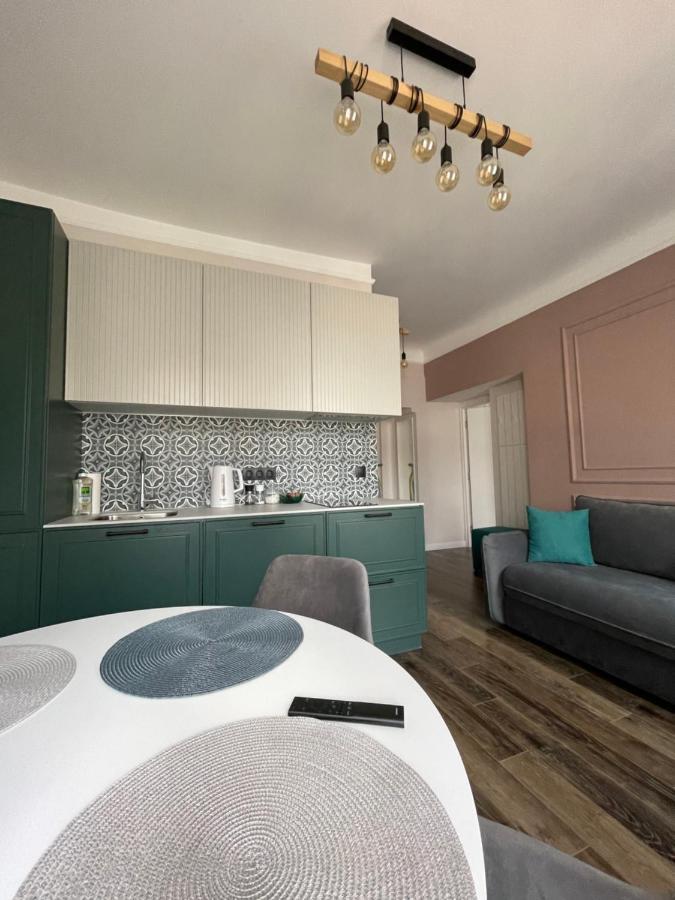 Von Cruss Apartments In Львов Экстерьер фото