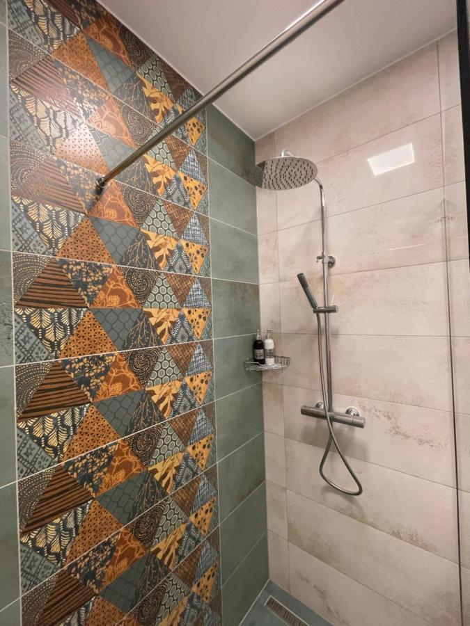 Von Cruss Apartments In Львов Экстерьер фото